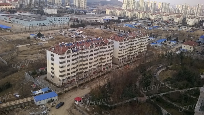 武警花园外景图