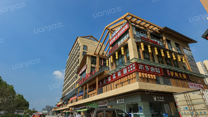 弘盛商业广场外景图