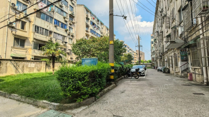水云新村外景图