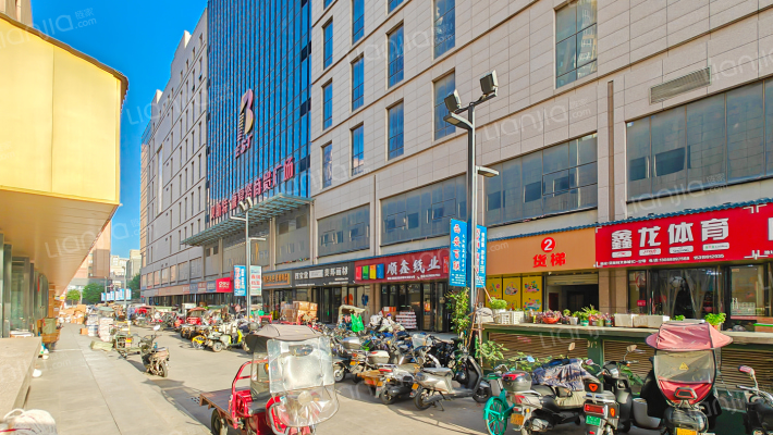 贝斯特康复路商贸广场外景图