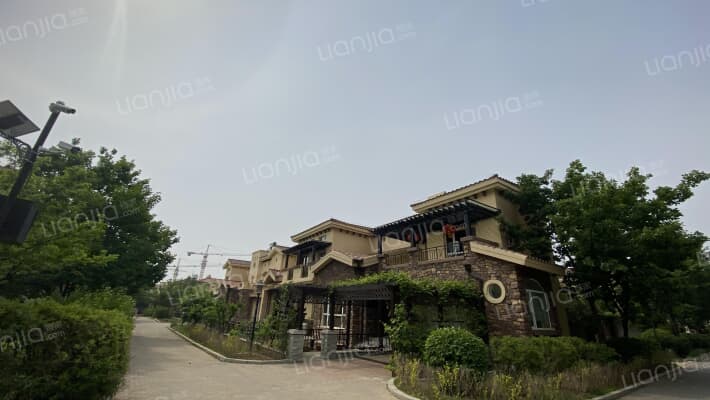 欧陆风情小镇外景图