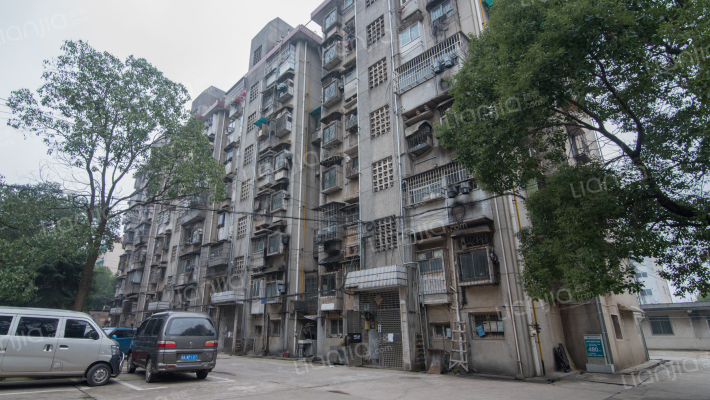 东福小区外景图