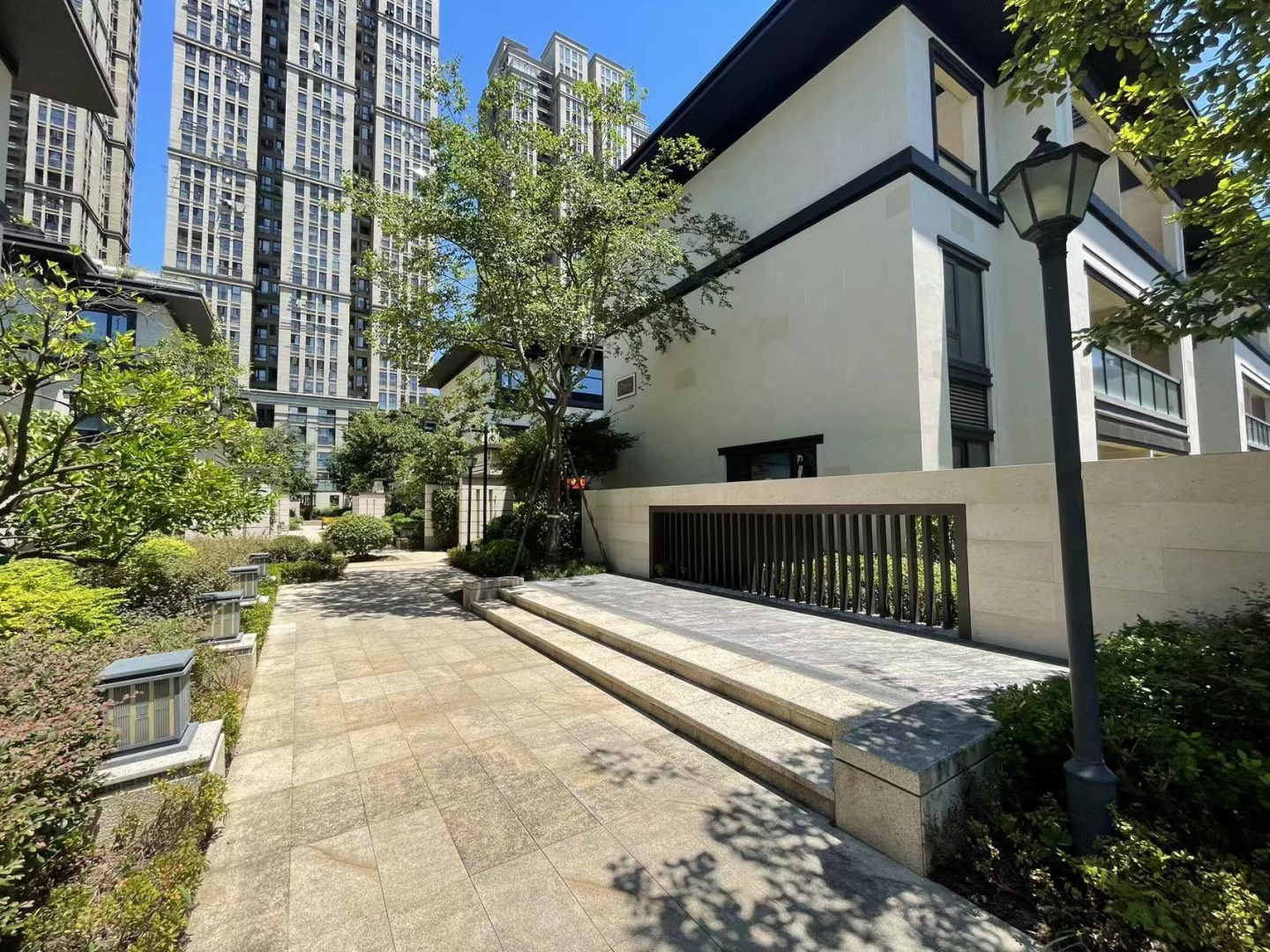 Glorious Villa  compound photo 9
