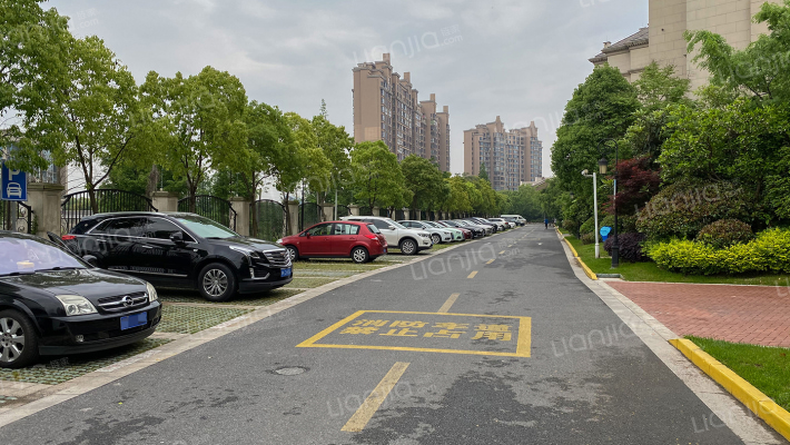 南山雨果西区外景图