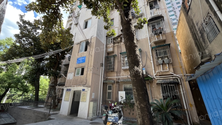 机电住宅楼外景图