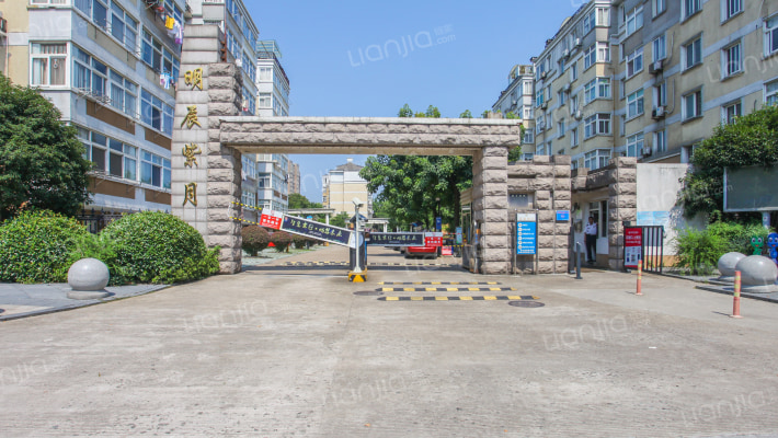 明辰紫月东区外景图