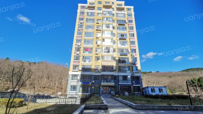 挪威森林小区外景图