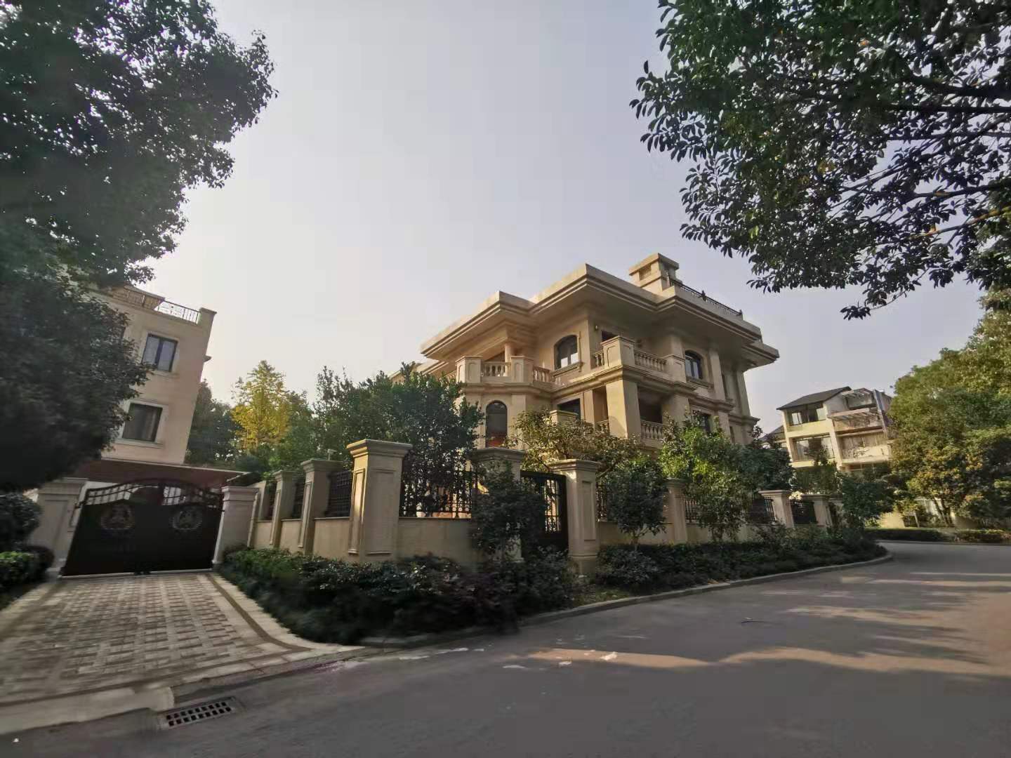 Jiuxi Rose Garden  compound photo 3