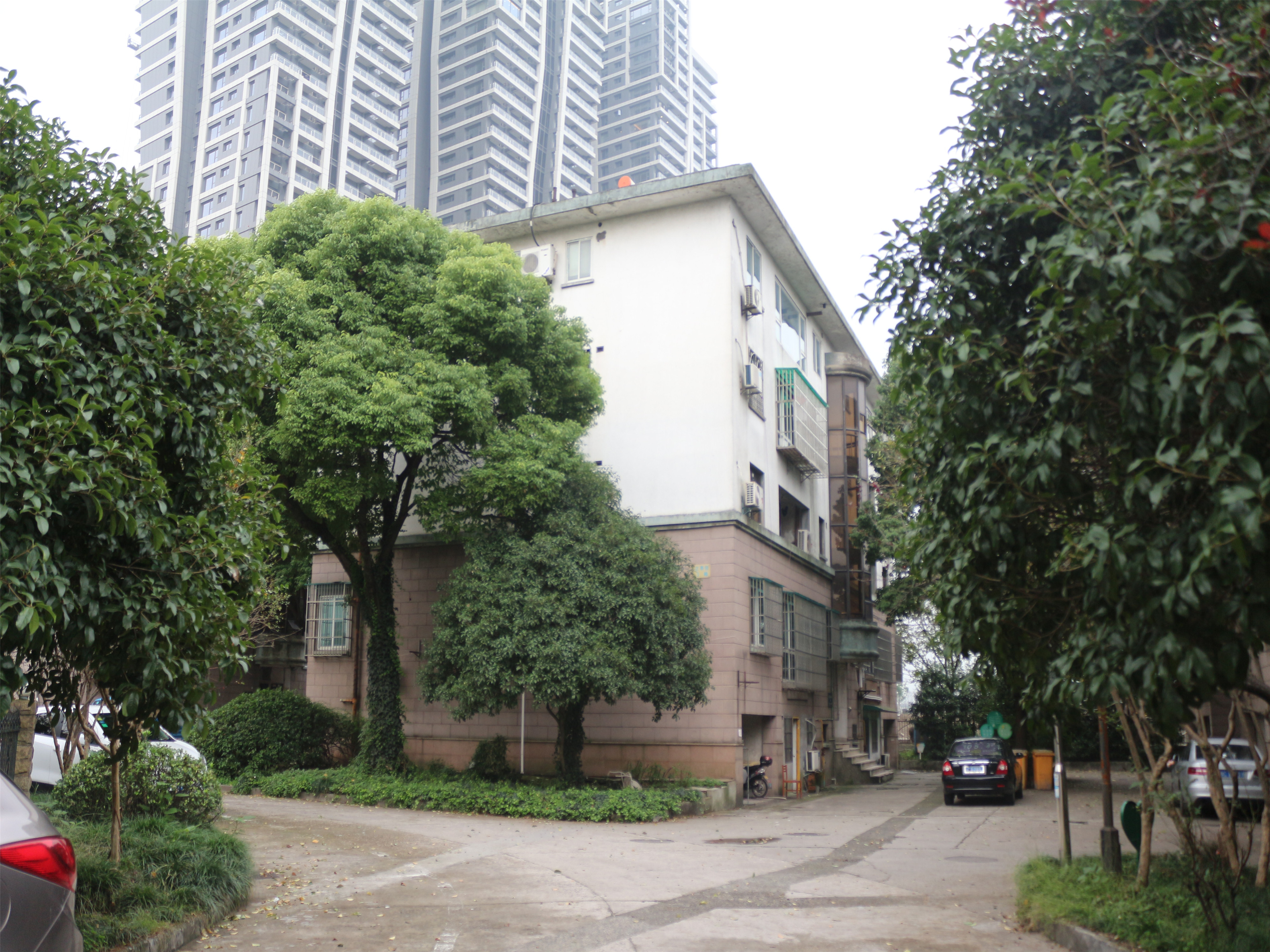 Zhijiang Garden compound photo 16
