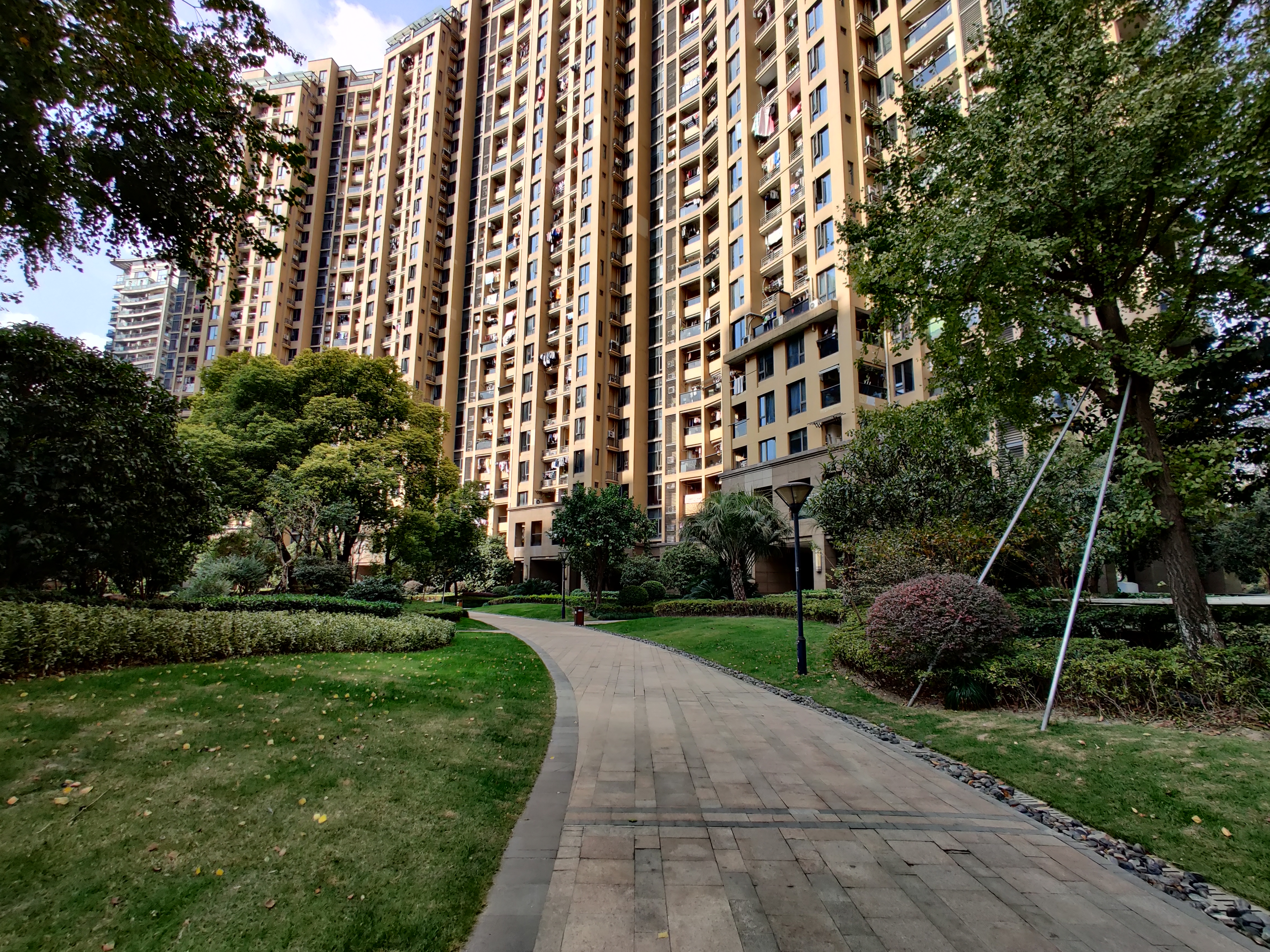 万家花城小区实景 17