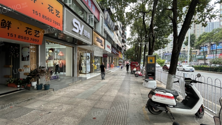 黄河路175号外景图