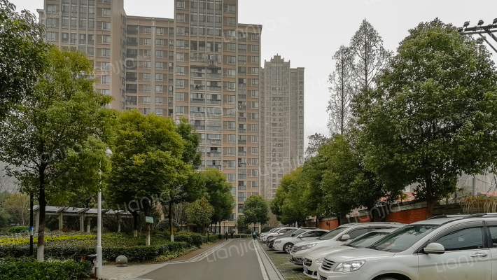 中民长青里外景图