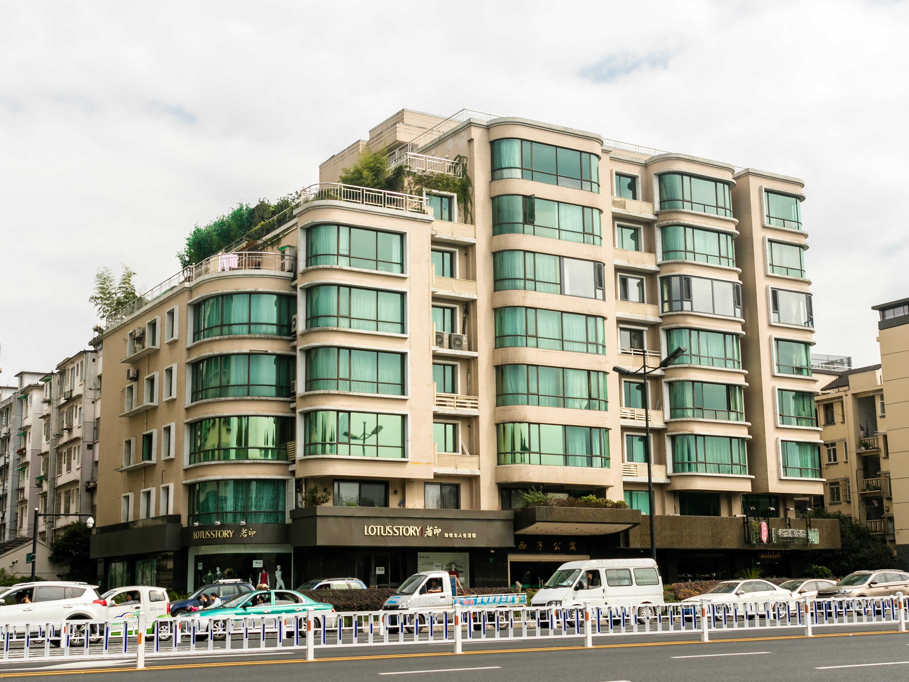 西子公寓小区实景 2