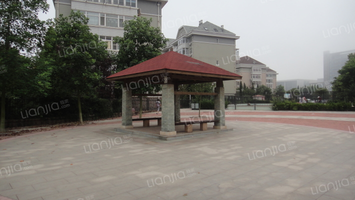 银河星公寓外景图