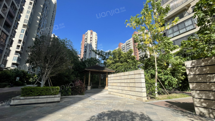 新城际广场二期外景图