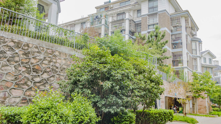 香格里居外景图