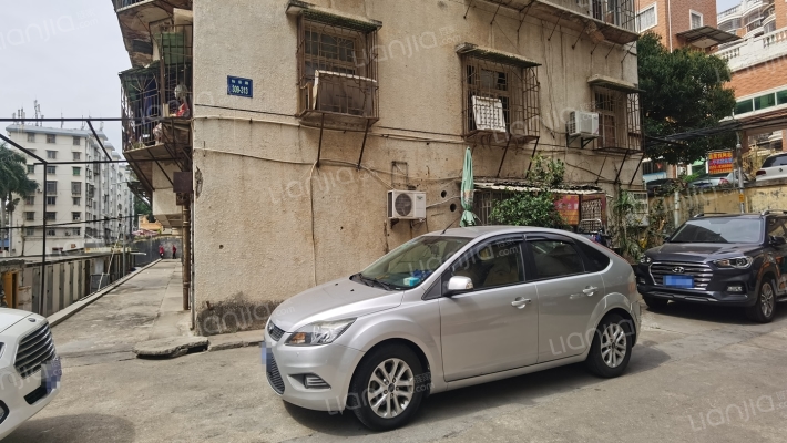 仙岳下社外景图