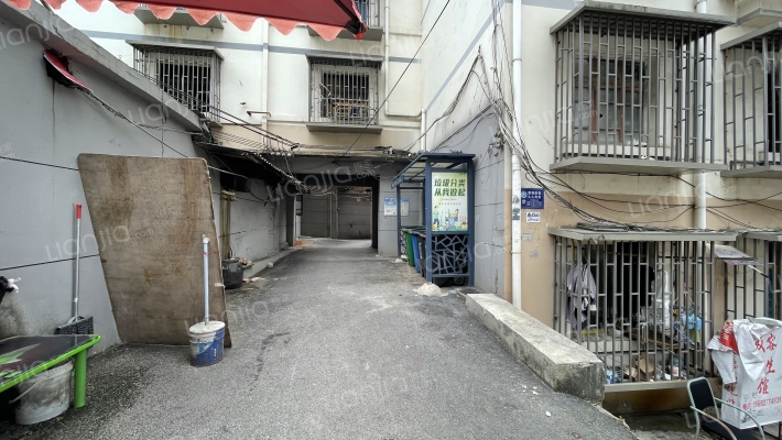 花溪大道北段121号外景图