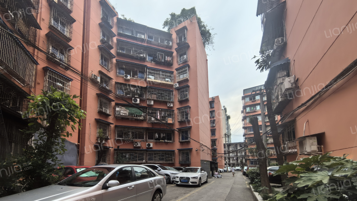 祥和里166号外景图