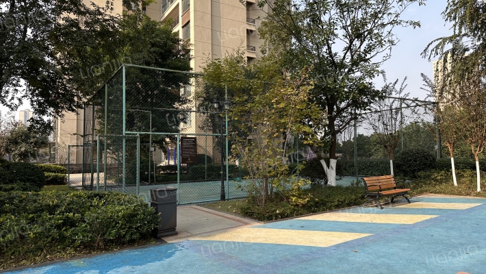 财信中梁华府外景图