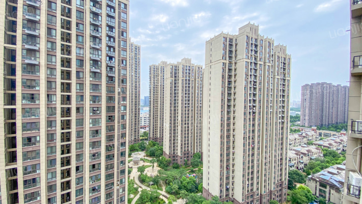 大富山庄外景图