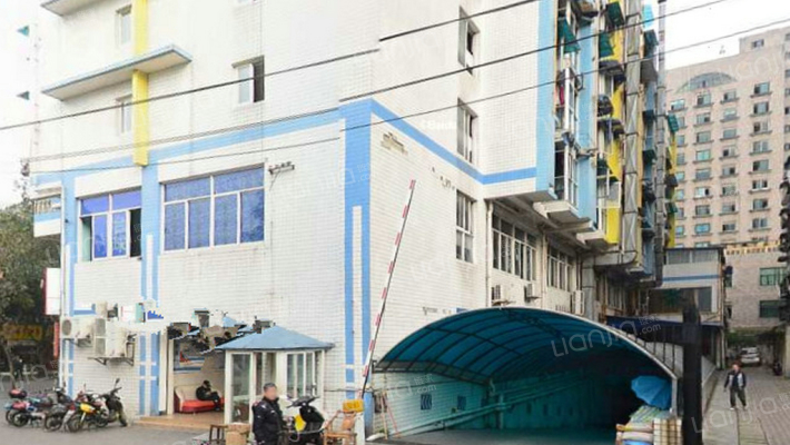 毕加索小屋外景图