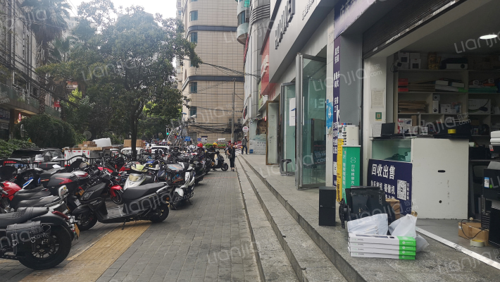 西南电脑城外景图