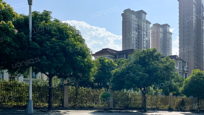 翡翠庄园外景图