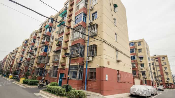 省电力公司宿舍外景图