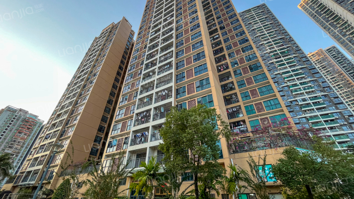 安鸿峰景苑外景图