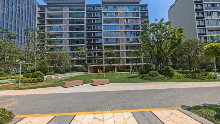 金地华著外景图