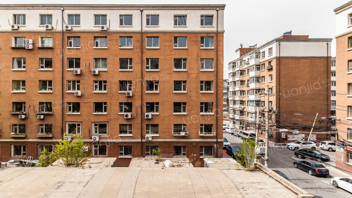 龙富小区外景图