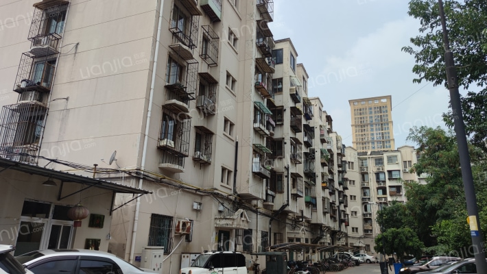 乐江公寓外景图