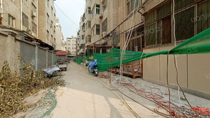 一初中家属院外景图