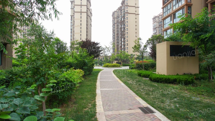 春和景明一期外景图