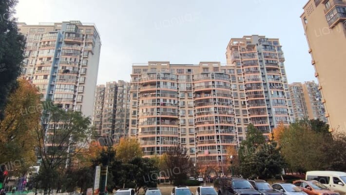 安然绿洲花园北园外景图