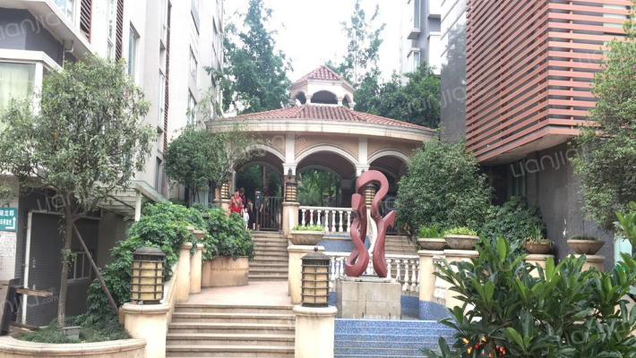 北湖龙郡外景图