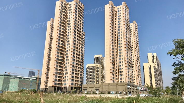 怡景豪庭外景图