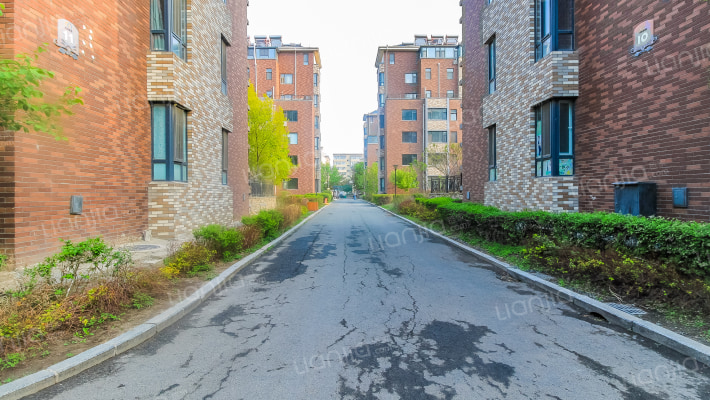 吉粮康郡外景图