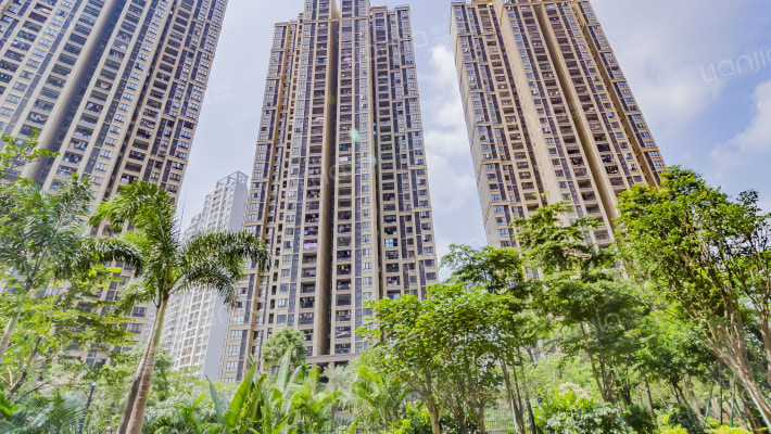 中海繁华里外景图