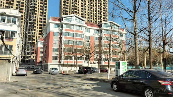 卫校家属楼外景图