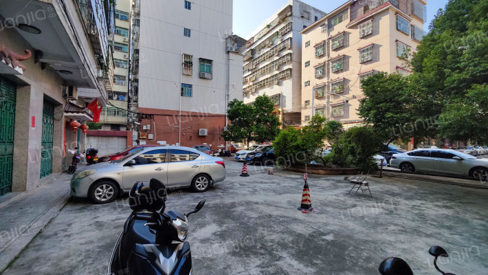 三利花园外景图