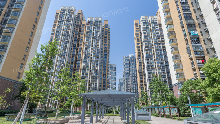 滨湖和园外景图