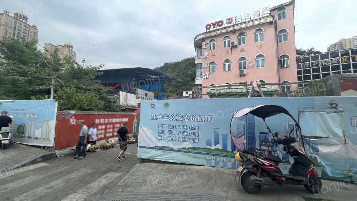 甘荫塘农贸批发市场商住楼外景图