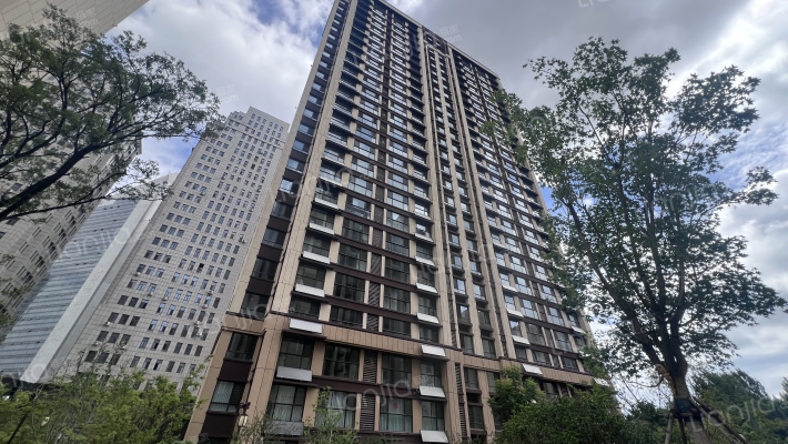 飞龙伯樾府外景图