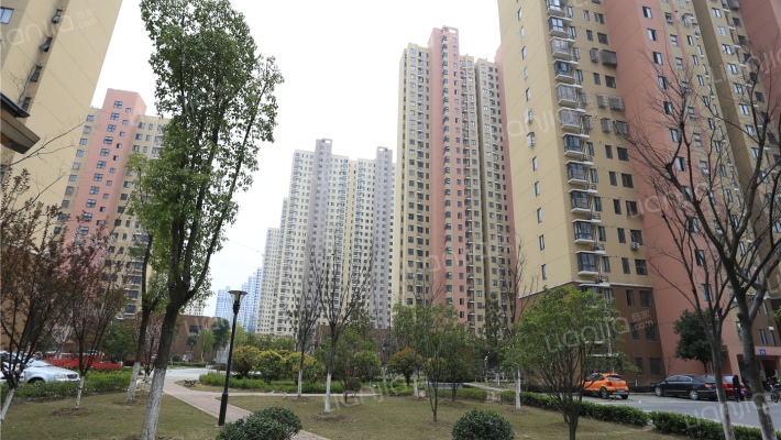 雪新苑84-96号外景图