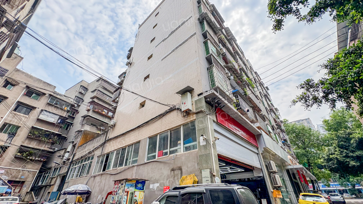 皮鞋城南二街9号外景图