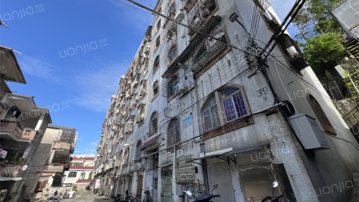 环山里住宅外景图