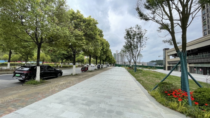 云锦天章外景图