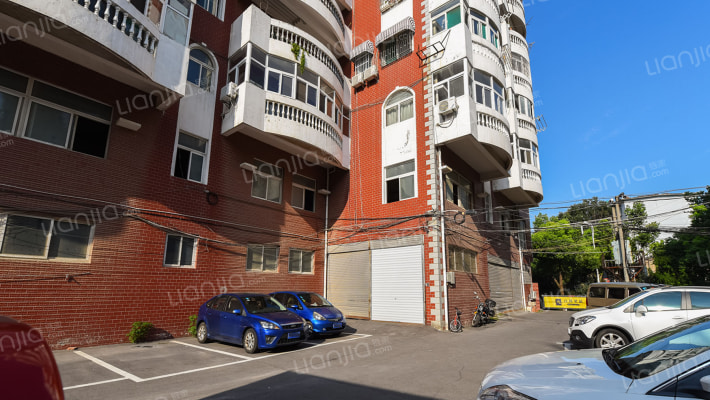 众诚公寓外景图